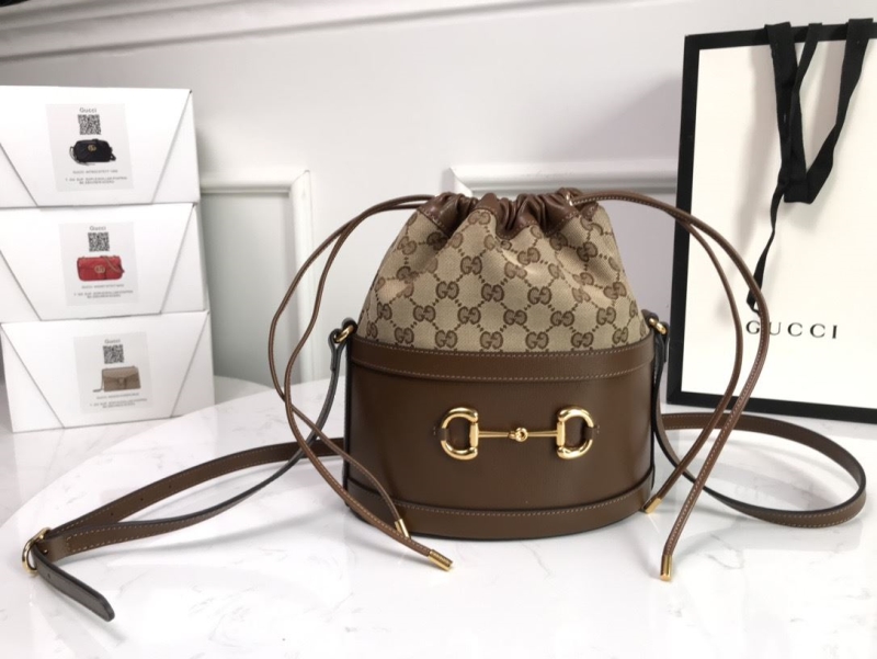 G*u*i bucket bags